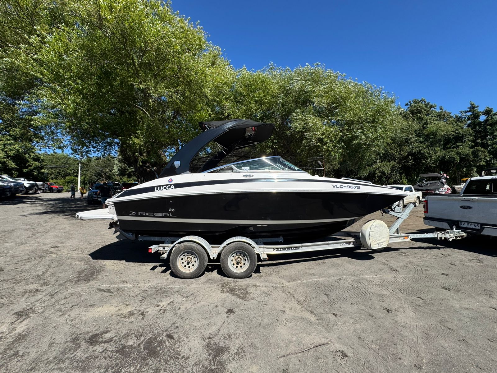 Regal FasDeck 24 2014 vista principal completa